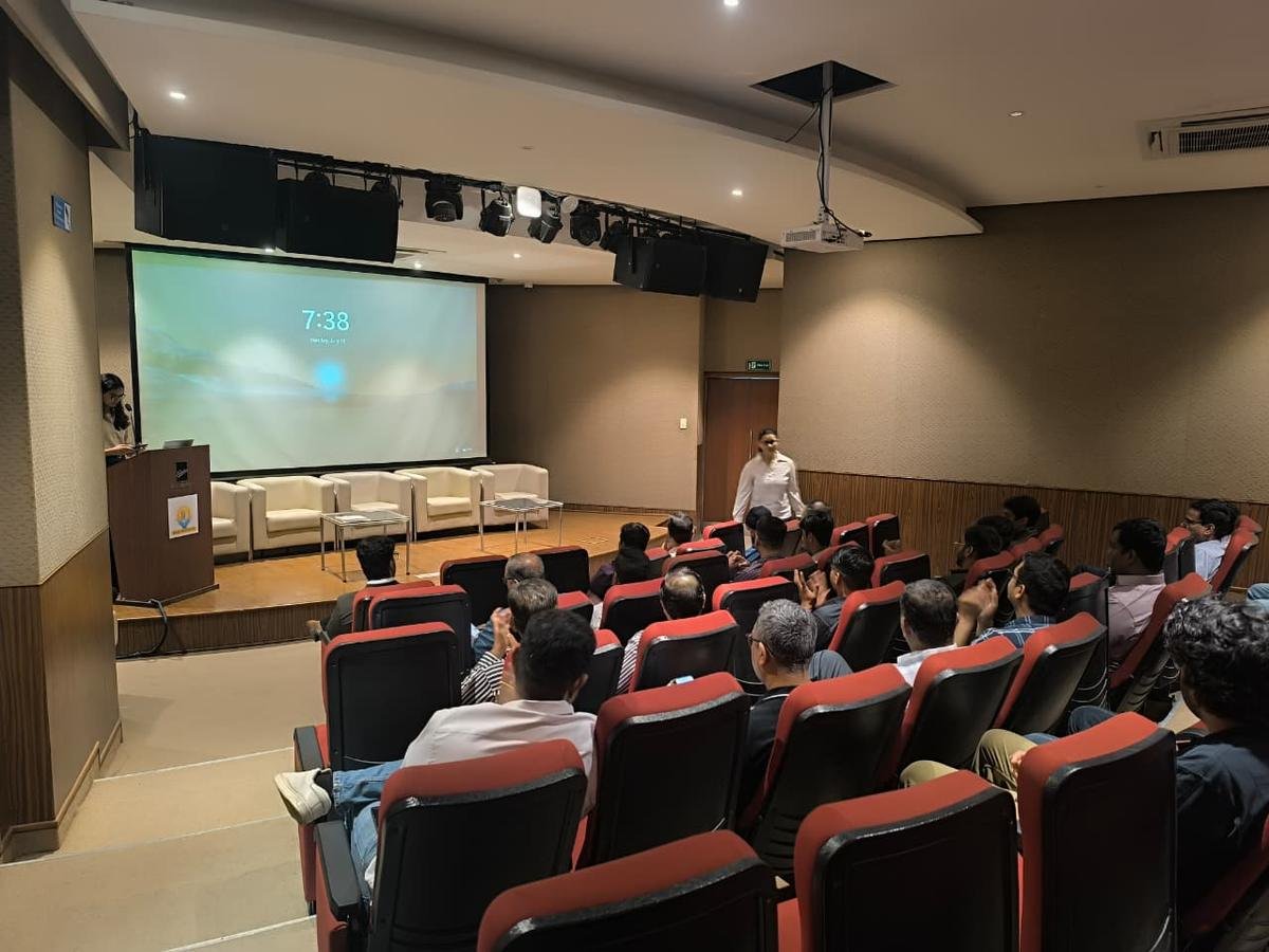 Auditorium session at a manufacturers meetup in Pune